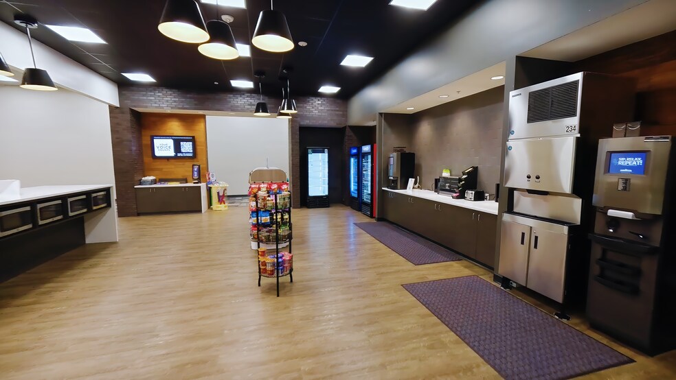 More Photos Of 2914 SE I St, Bentonville Office For Lease