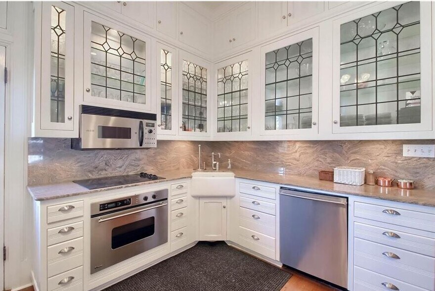 More Photos Of 1602 E Cesar Chavez St, Austin Office Residential For Lease