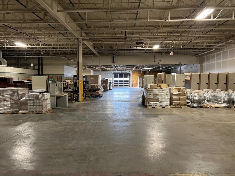 More Photos Of 653 St George Blvd, Moncton Warehouse For Lease