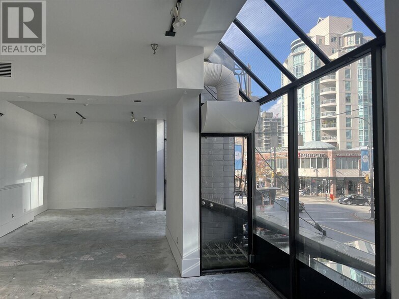More Photos Of 1274-1296 Robson St, Vancouver Storefront Retail Office For Sale