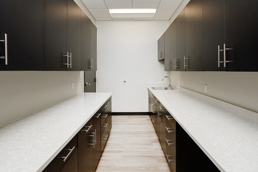 More Photos Of 1321 Murfreesboro Pike, Nashville Coworking Space