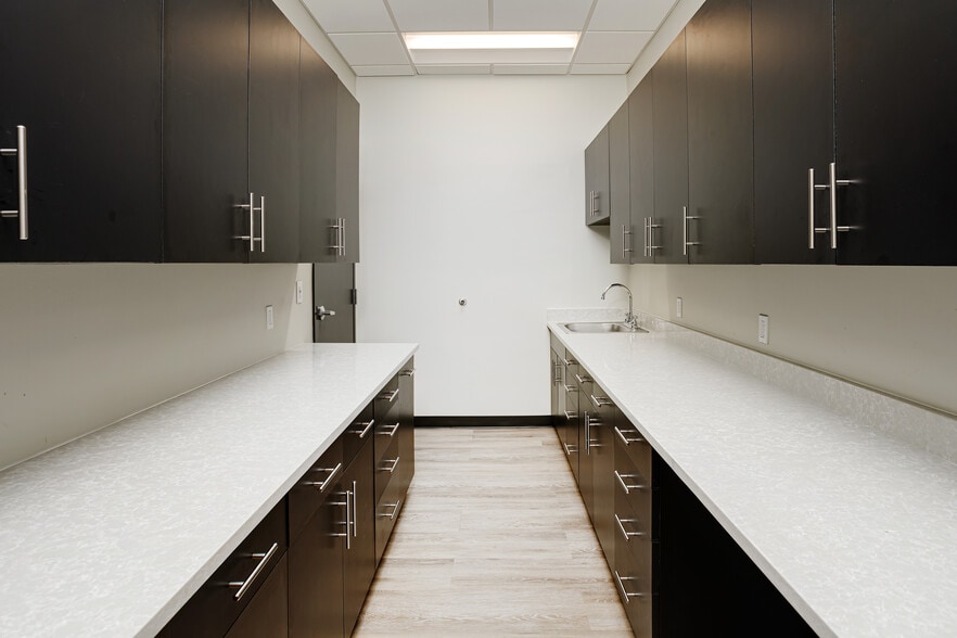 More Photos Of 1321 Murfreesboro Pike, Nashville Office For Lease