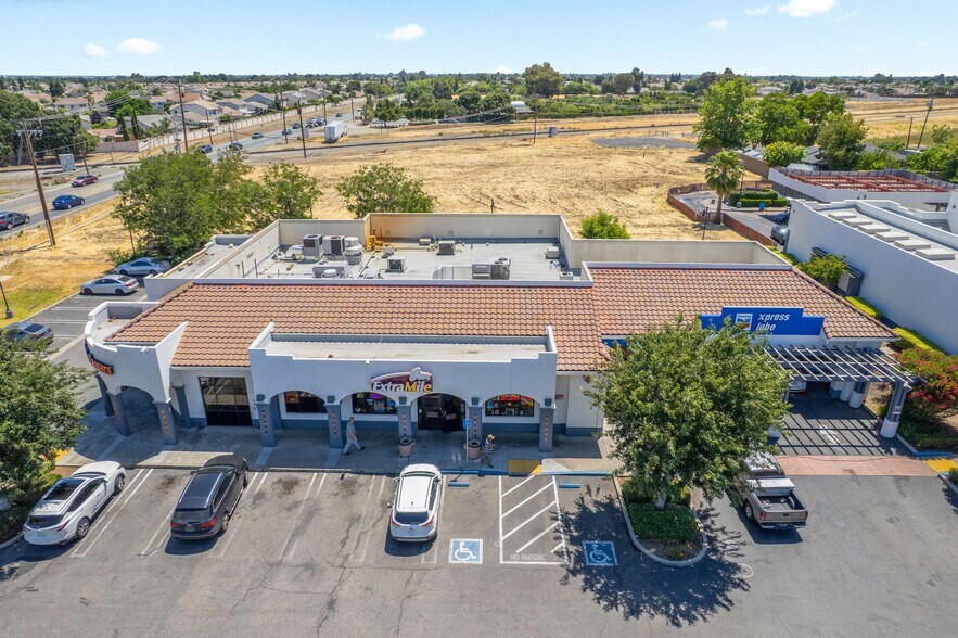 More Photos Of 6925 Lone Tree Way, Brentwood Convenience Store For Sale