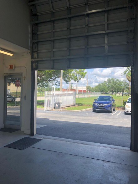 More Photos Of 10601-10677 NW 122nd St, Medley Warehouse For Lease