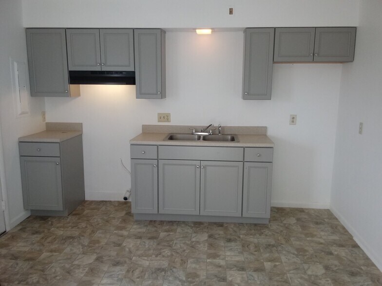 More Photos Of 3 Janes St, Jeffersonville Multifamily For Sale