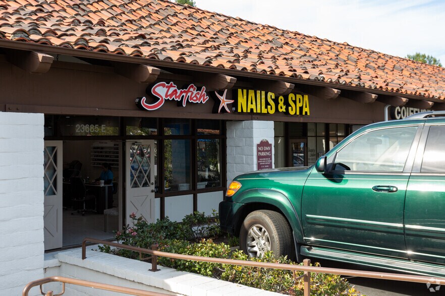 More Photos Of 23547-23641 Moulton Pky, Laguna Hills Unknown For Lease