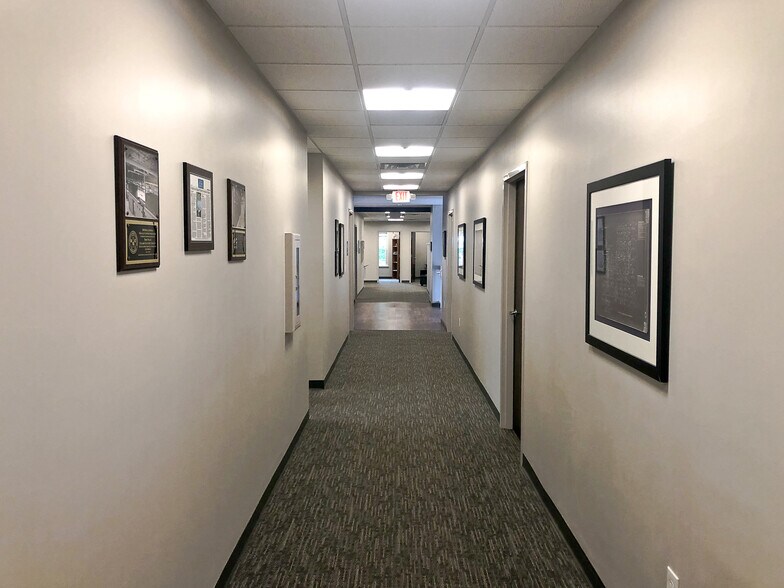More Photos Of 3690 N Peachtree Rd, Chamblee Loft Creative Space For Lease