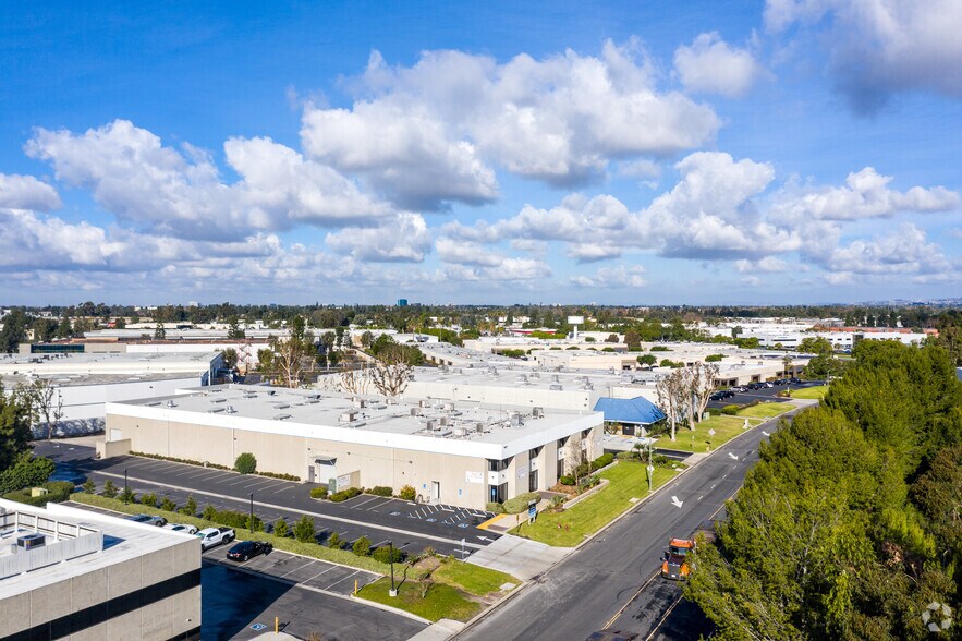 More Photos Of 14811 Myford Rd, Tustin Warehouse For Lease
