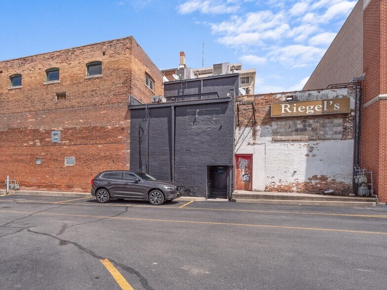 More Photos Of 622 S Calhoun St, Fort Wayne Office For Sale