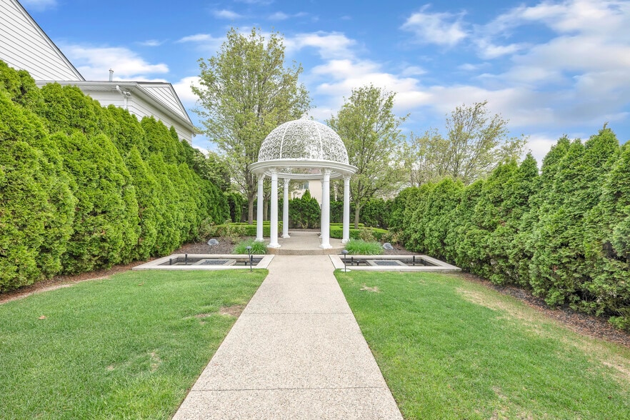 More Photos Of 4860 E 13 Mile Rd, Warren Lodge Meeting Hall For Sale