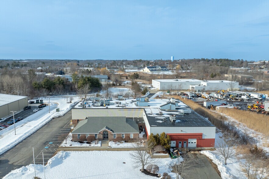 More Photos Of 9 Opportunity Way, Newburyport Research And Development For Lease