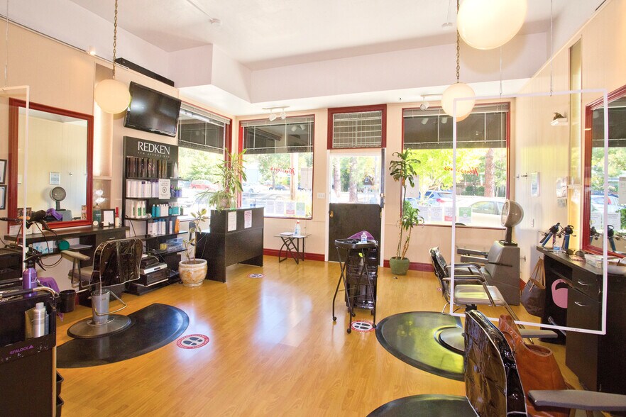 More Photos Of 7-9 Mariposa Ave, San Anselmo Storefront Retail Residential For Lease