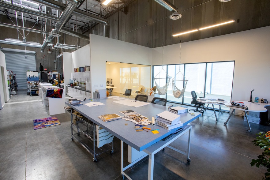 More Photos Of 6445 W Sunset Rd, Las Vegas Warehouse For Lease