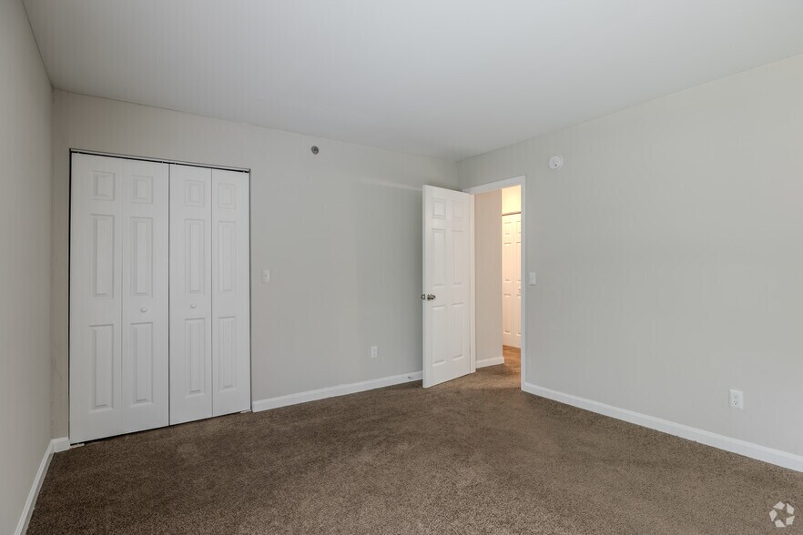 More Photos Of 3100 Godby Rd, College Park Apartments For Sale