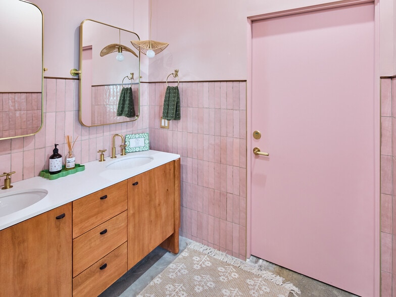 More Photos Of 112 Arena St, El Segundo Office For Sale