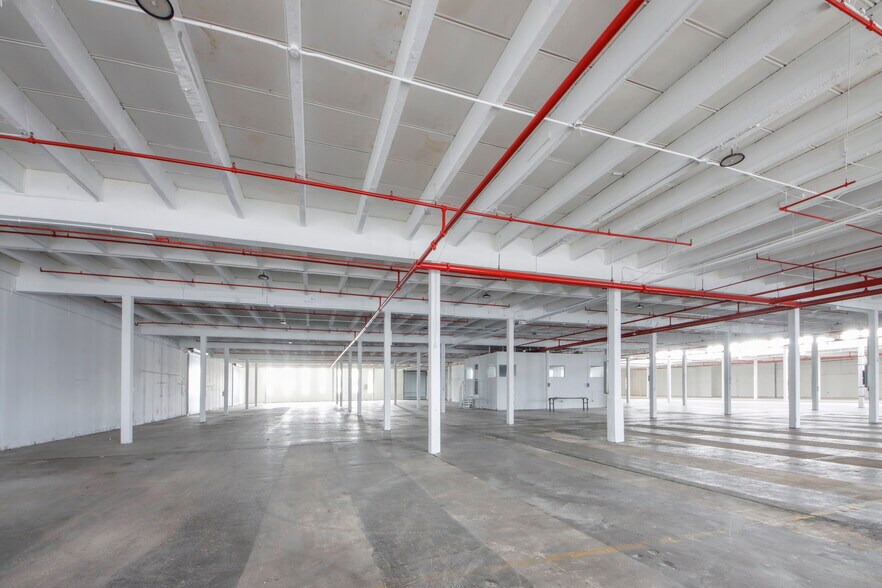 More Photos Of 6721 NW 36th Ave, Miami Distribution For Lease
