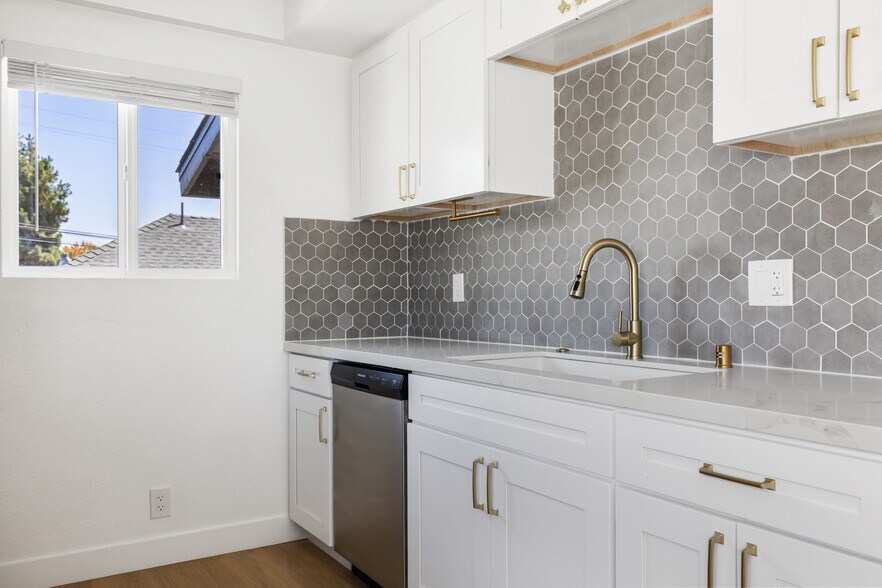 More Photos Of 416-420 Church Ave, Chula Vista Apartments For Sale