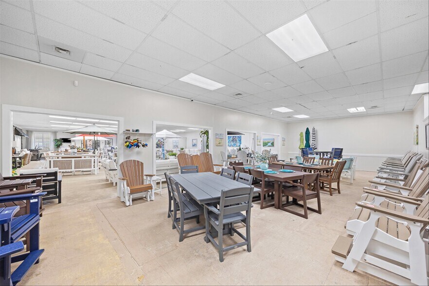 More Photos Of 14040 S Tryon St, Charlotte General Retail For Sale
