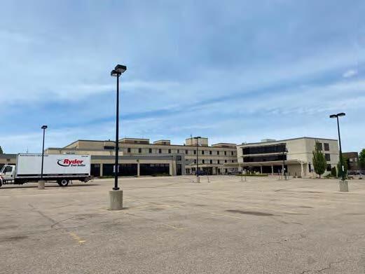 More Photos Of 3 S 4th Ave, Marshalltown Hospital For Sale