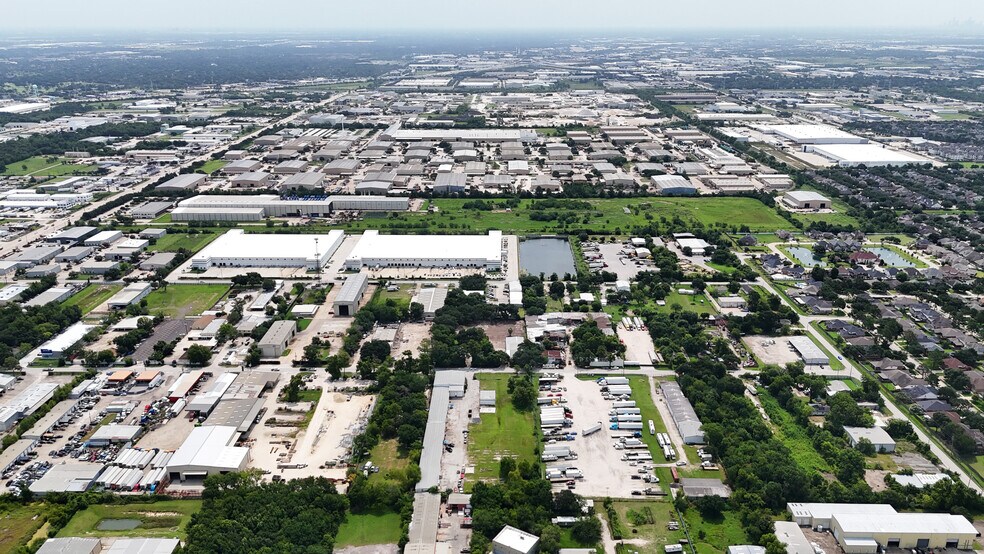 More Photos Of 6741 Satsuma Dr, Houston Industrial For Lease