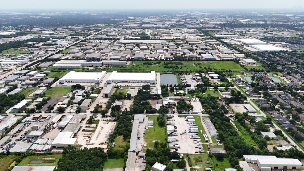More Photos Of 6741 Satsuma Dr, Houston Warehouse For Sale