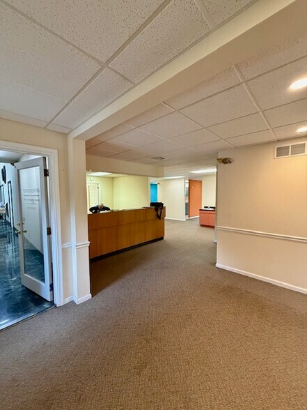 More Photos Of 1098 Washington Crossing Rd, Washington Crossing Medical For Lease