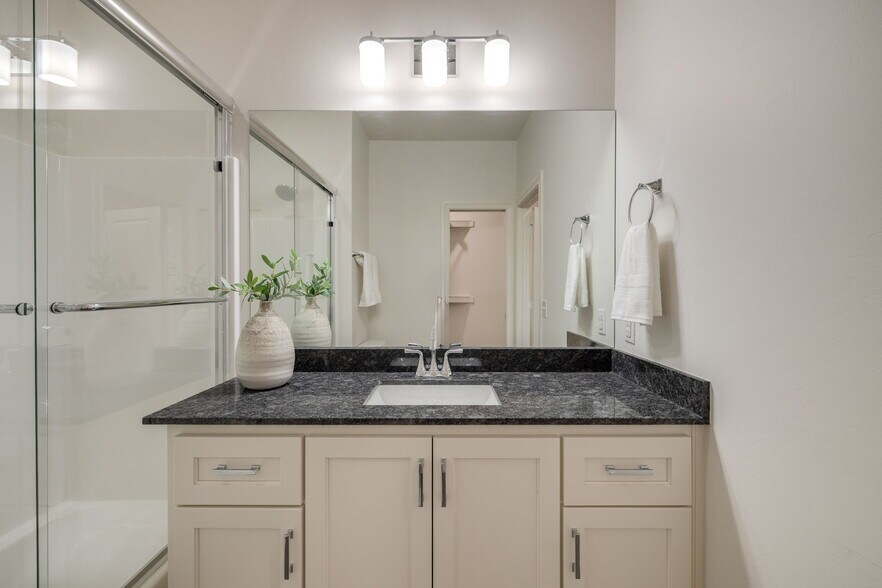 More Photos Of 1010 Lovers Lane ln, Perkins Apartments For Sale