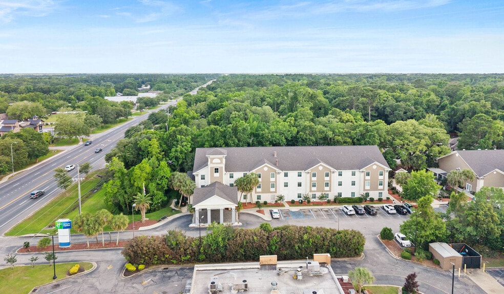 More Photos Of 19751 S Greeno Rd, Fairhope Hotel For Sale