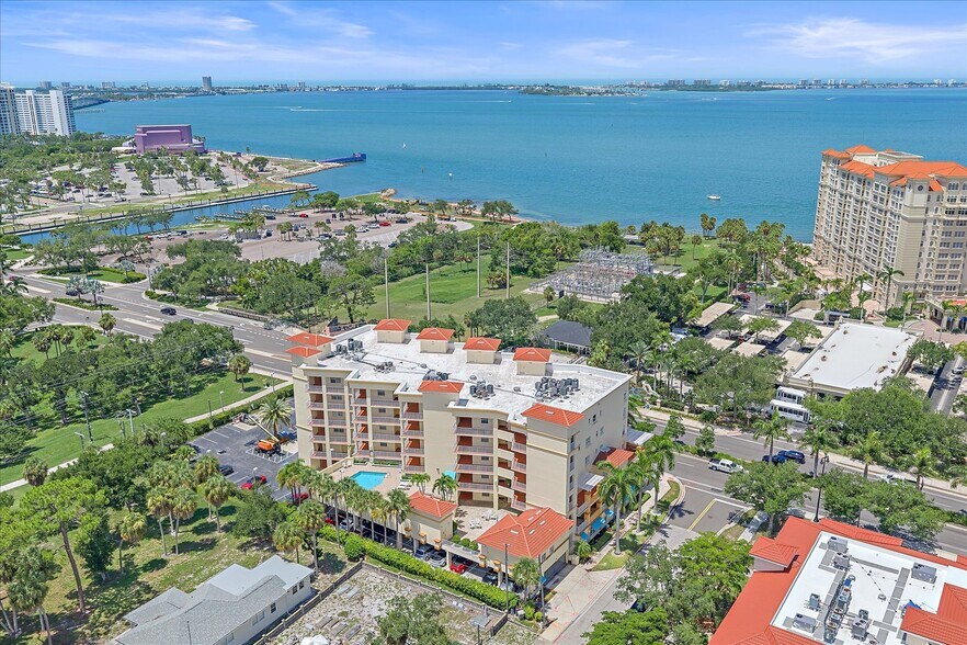 More Photos Of 1188 N Tamiami Trl, Sarasota Office Residential For Lease