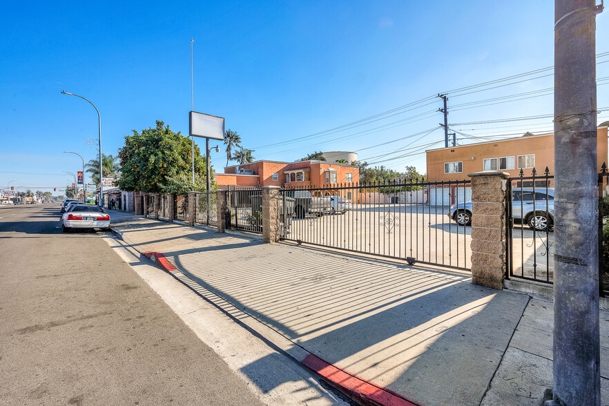 More Photos Of 4020 Slauson Ave, Maywood Storefront Retail Office For Lease