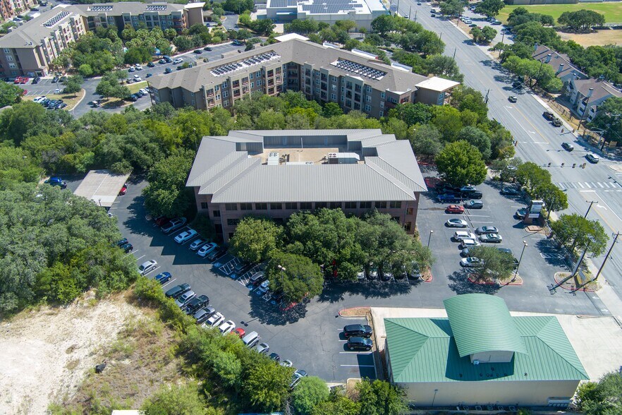 More Photos Of 11467 Huebner Rd, San Antonio Office For Sale
