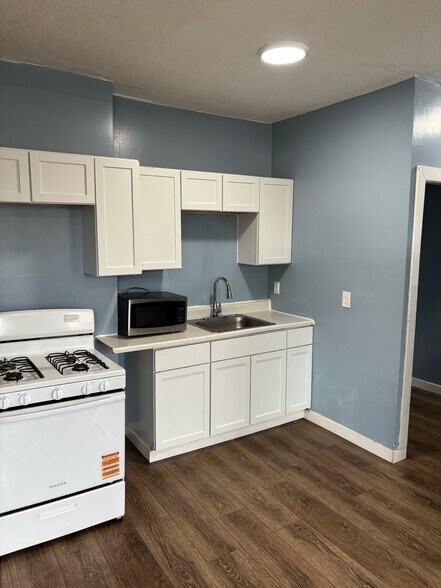 More Photos Of , Hartford Multifamily For Sale