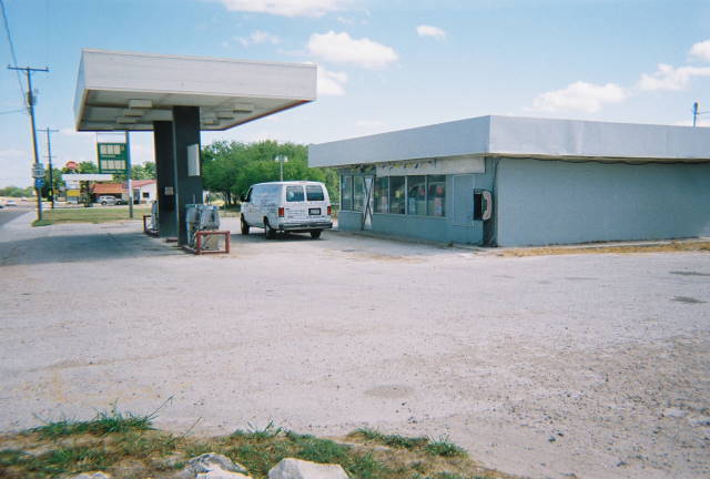 More Photos Of 108 S 8th St, Skidmore Service Station For Sale