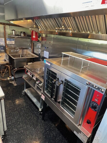 More Photos Of 33 Rochdale St, Auburn General Retail For Sale