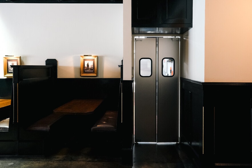 More Photos Of 220 E Coffee St, Greenville Restaurant For Lease