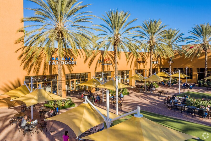 More Photos Of 2915-3011 El Camino Real, Tustin Unknown For Lease