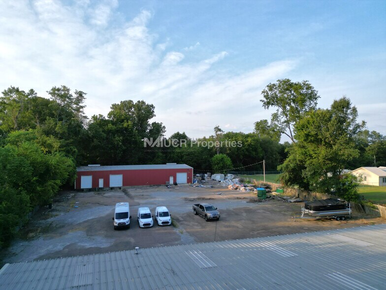 More Photos Of 831 E Peace St, Canton Distribution For Sale