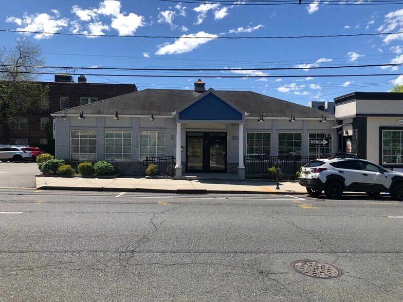 Primary Photo Of 48 Essex St, Millburn Medical For Lease