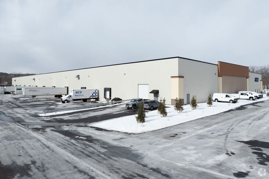 More Photos Of 100 Cohoes Ave, Troy Warehouse For Lease