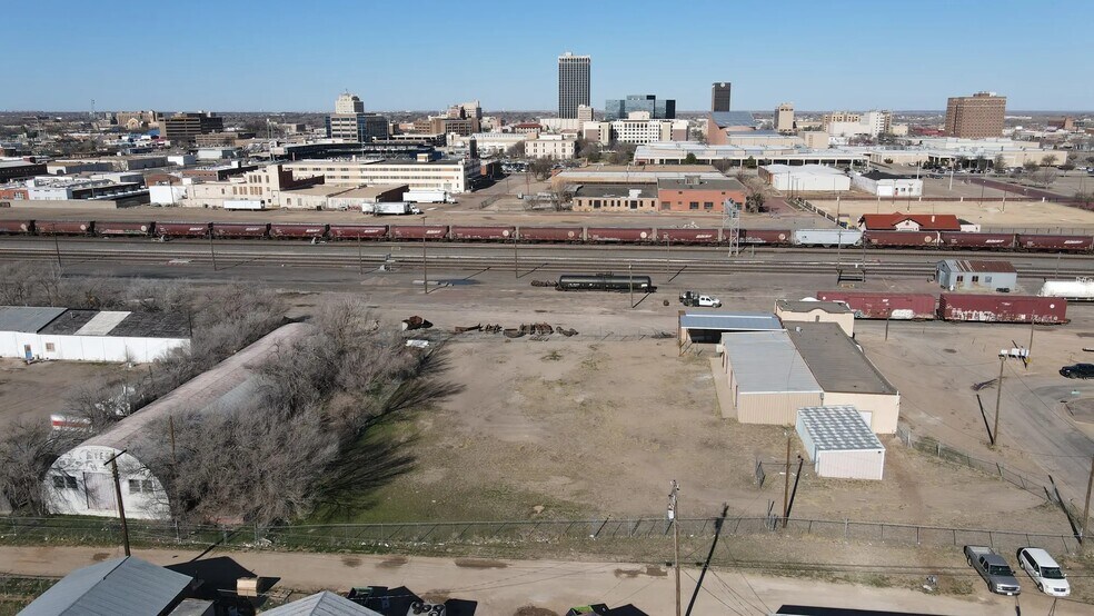 More Photos Of 1004 E 5th Ave, Amarillo Industrial For Sale