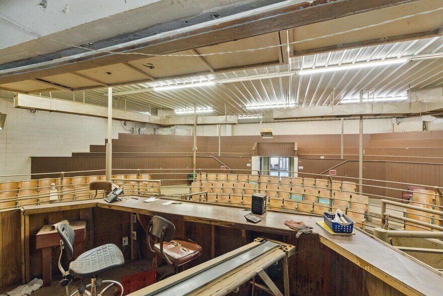 More Photos Of 2316 Marlin hwy, Waco Industrial For Sale