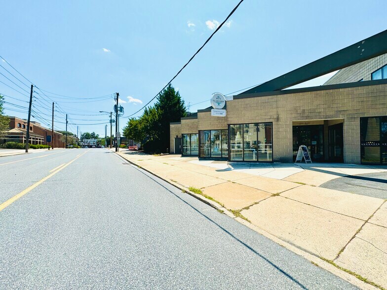 More Photos Of 240 Harrisburg Ave, Lancaster Warehouse For Lease