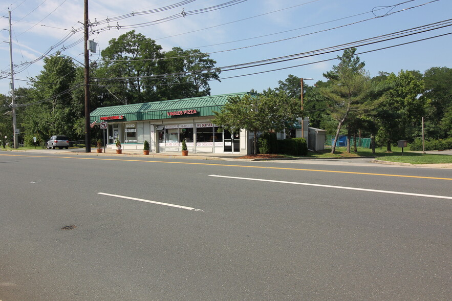 More Photos Of 429 Ryders Ln, East Brunswick General Retail For Sale