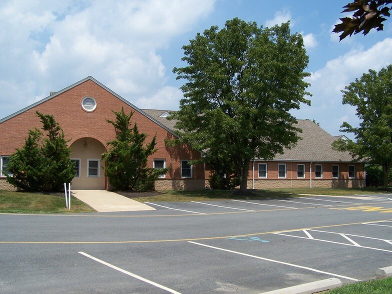 Primary Photo Of 1501 Casho Mill Rd, Newark Office Residential For Lease