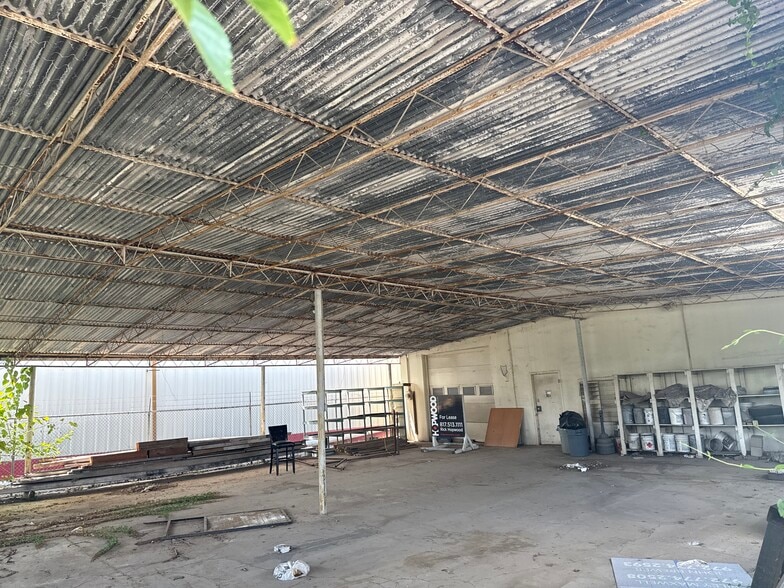 More Photos Of 301 Missouri Ave, Fort Worth Warehouse For Sale