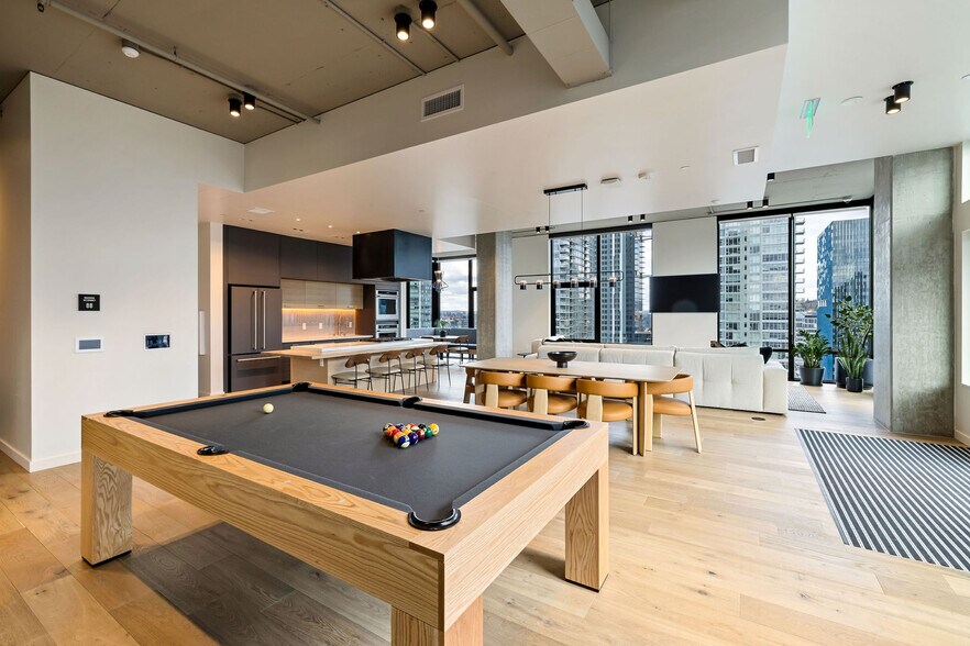 More Photos Of 2315 4th Ave, Seattle Multifamily For Sale