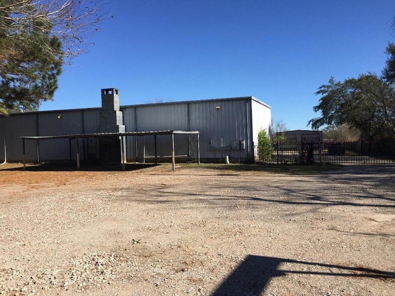 More Photos Of 13626 Ann Louise Rd, Houston Warehouse For Sale