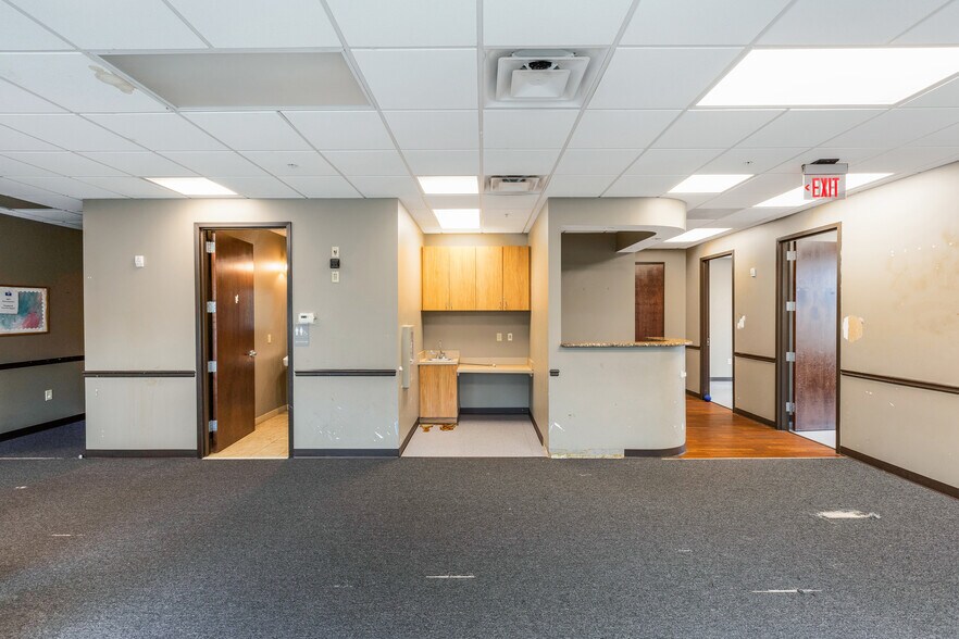 More Photos Of 245 Village Center Pky, Stockbridge Medical For Lease
