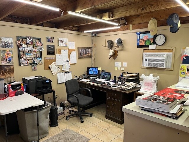 More Photos Of 707 E Milam St, Wharton Showroom For Sale