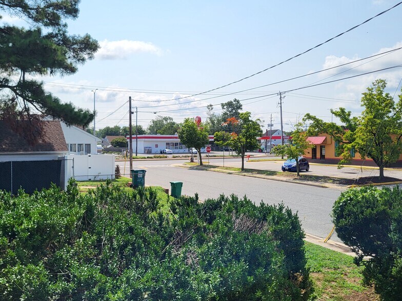 More Photos Of 203 Sunburst Hwy, Cambridge Office For Sale